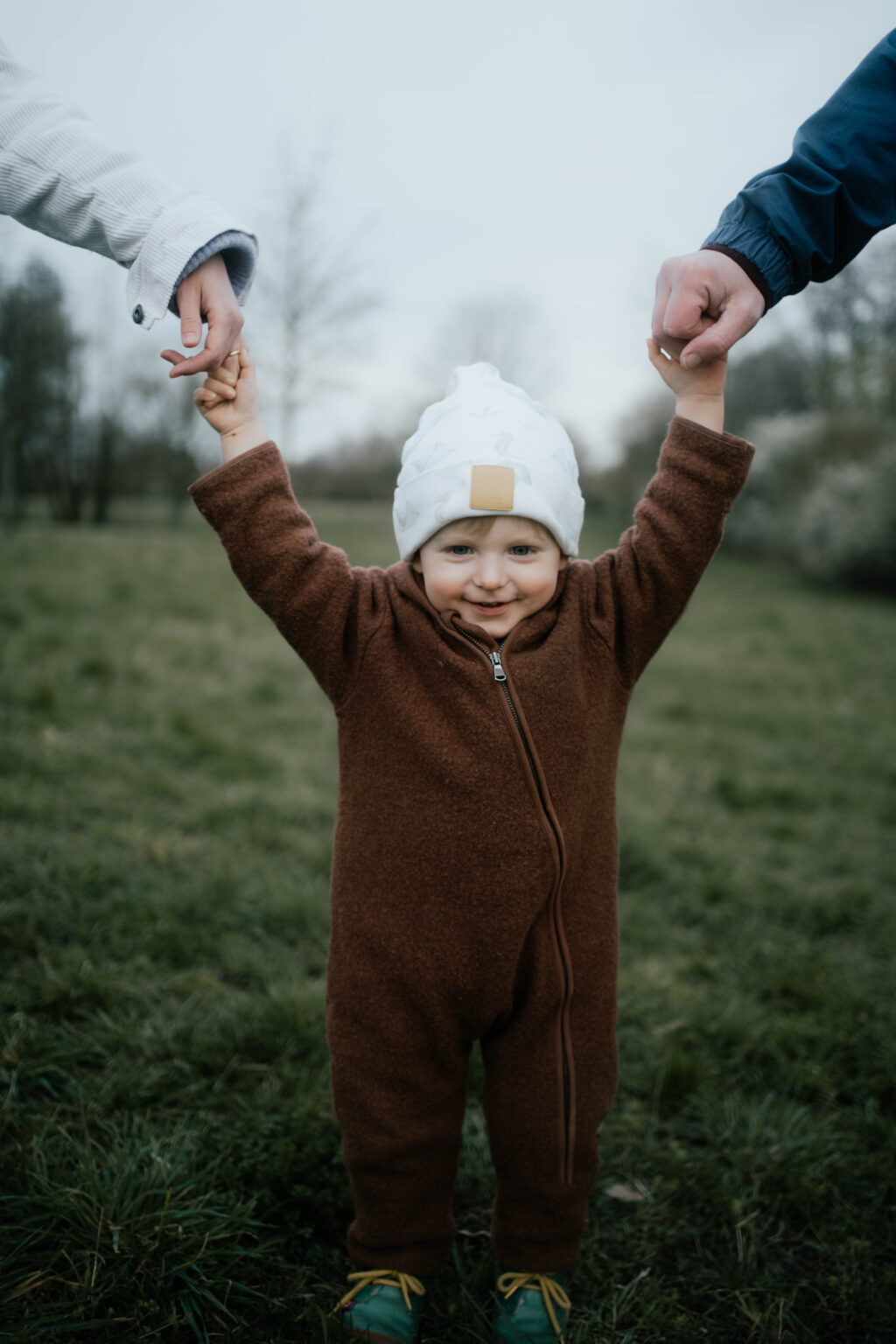 Galerie Ein Kind in der Natur bei Familienfotografie im Herbst