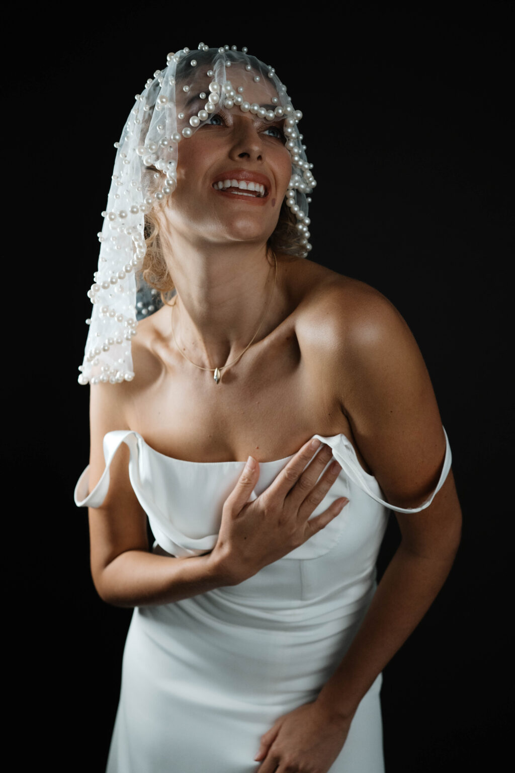 Galerie Bridal Shoot Hochzeitsfotografie Braut im Brautkleid im Studio