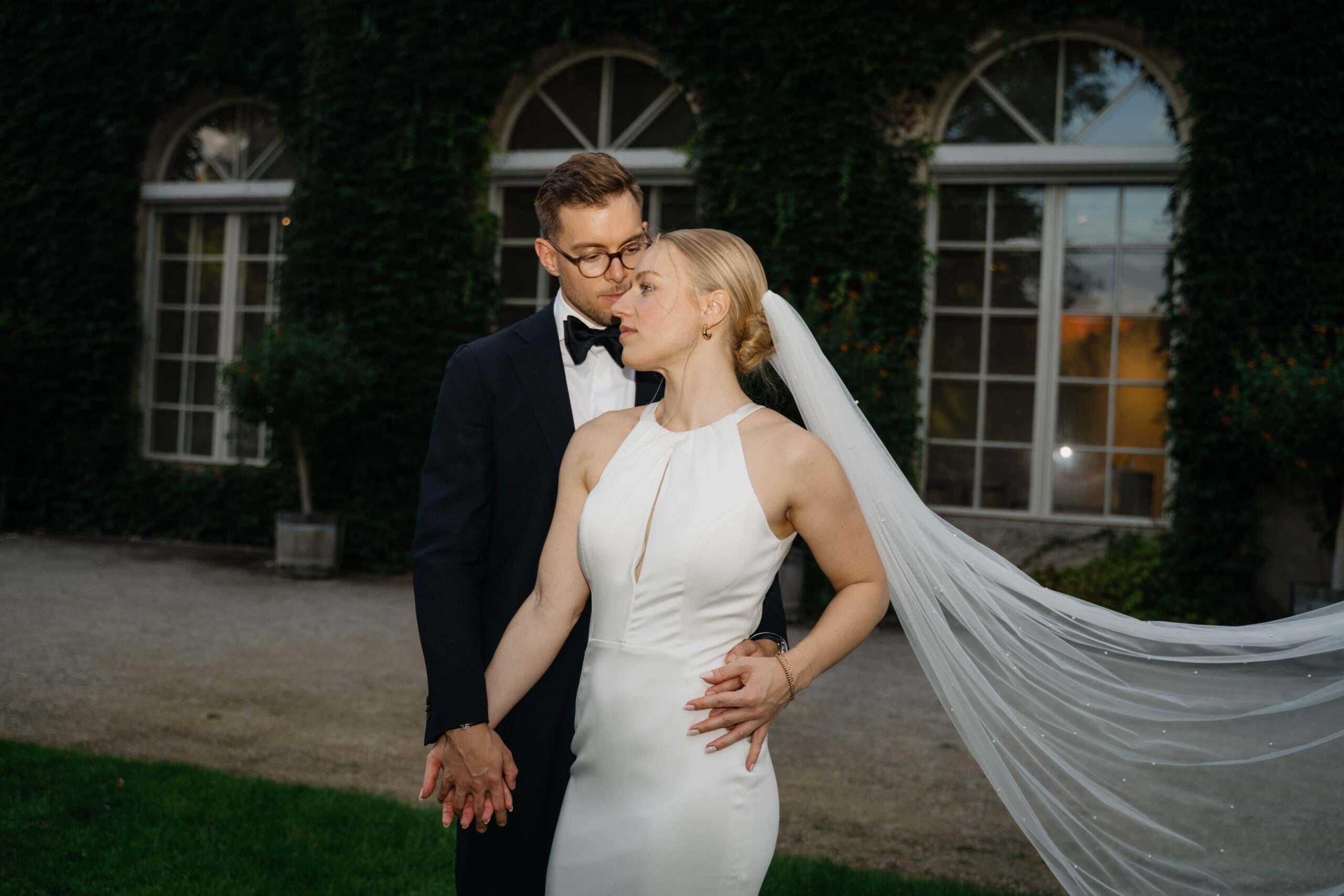 Verheiratetes Brautpaar Editorial Foto Elegant