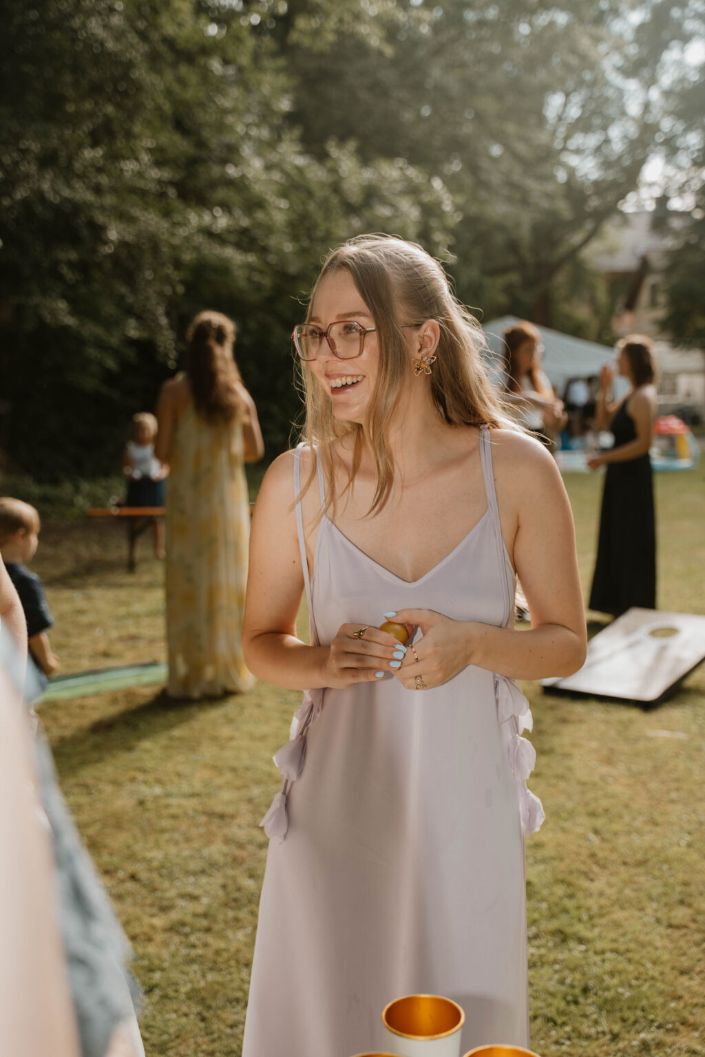 Gast auf einer Hochzeit
